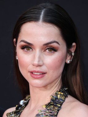 Louis Vuitton elbisesi giyen Kübalı aktris Ana de Armas, 13 Eylül 2022 'de Hollywood, Los Angeles, Kaliforniya, ABD' de bulunan TCL Çin Tiyatrosu IMAX 'te düzenlenen Netflix' in 'Blonde' adlı filminin Los Angeles galasına geldi.. 