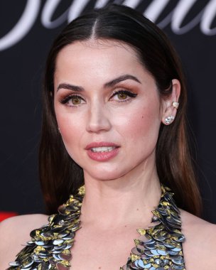Louis Vuitton elbisesi giyen Kübalı aktris Ana de Armas, 13 Eylül 2022 'de Hollywood, Los Angeles, Kaliforniya, ABD' de bulunan TCL Çin Tiyatrosu IMAX 'te düzenlenen Netflix' in 'Blonde' adlı filminin Los Angeles galasına geldi.. 