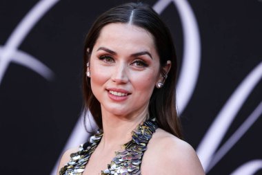 Louis Vuitton elbisesi giyen Kübalı aktris Ana de Armas, 13 Eylül 2022 'de Hollywood, Los Angeles, Kaliforniya, ABD' de bulunan TCL Çin Tiyatrosu IMAX 'te düzenlenen Netflix' in 'Blonde' adlı filminin Los Angeles galasına geldi..