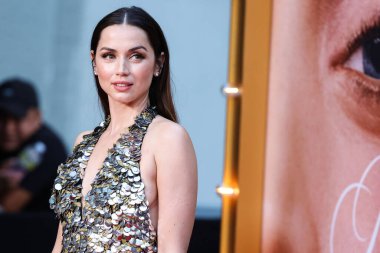 Louis Vuitton elbisesi giyen Kübalı aktris Ana de Armas, 13 Eylül 2022 'de Hollywood, Los Angeles, Kaliforniya, ABD' de bulunan TCL Çin Tiyatrosu IMAX 'te düzenlenen Netflix' in 'Blonde' adlı filminin Los Angeles galasına geldi.. 