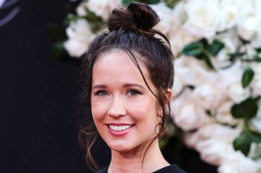 Amerikalı aktris Anna Camp 13 Eylül 2022 'de Hollywood, Los Angeles, Kaliforniya, ABD' deki TCL Çin Tiyatrosu IMAX 'te düzenlenen Netflix' in 'Blonde' nin Los Angeles prömiyerine geldi.. 