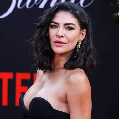 Amerikalı aktris Jessica Szohr, 13 Eylül 2022 'de Hollywood, Los Angeles, Kaliforniya, ABD' deki TCL Çin Tiyatrosu IMAX 'te düzenlenen Netflix' in 'Blonde' nin Los Angeles galasına geldi.. 