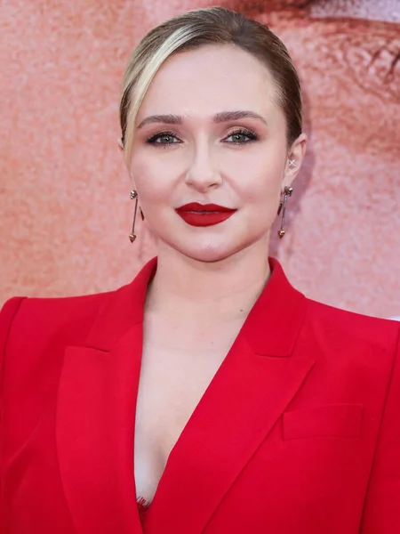 Amerikkalainen Näyttelijä Hayden Panettiere Saapuu Los Angeles Premiere Netflix Blonde — kuvapankkivalokuva