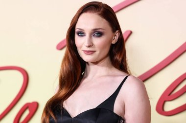 Louis Vuitton 'u giyen İngiliz aktris Sophie Turner, Netflix' in 14 Eylül 2022 'de Hollywood, Los Angeles, Kaliforniya, ABD' de düzenlenen Netflix Tudum Tiyatrosu 'ndaki 