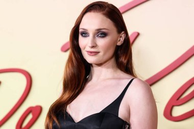 Louis Vuitton 'u giyen İngiliz aktris Sophie Turner, Netflix' in 14 Eylül 2022 'de Hollywood, Los Angeles, Kaliforniya, ABD' de düzenlenen Netflix Tudum Tiyatrosu 'ndaki 