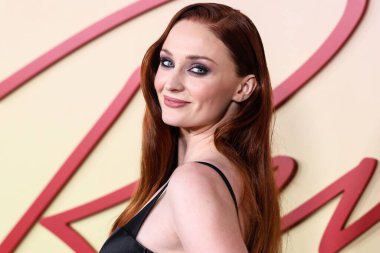 Louis Vuitton 'u giyen İngiliz aktris Sophie Turner, Netflix' in 14 Eylül 2022 'de Hollywood, Los Angeles, Kaliforniya, ABD' de düzenlenen Netflix Tudum Tiyatrosu 'ndaki 