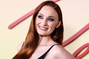 Louis Vuitton 'u giyen İngiliz aktris Sophie Turner, Netflix' in 14 Eylül 2022 'de Hollywood, Los Angeles, Kaliforniya, ABD' de düzenlenen Netflix Tudum Tiyatrosu 'ndaki 