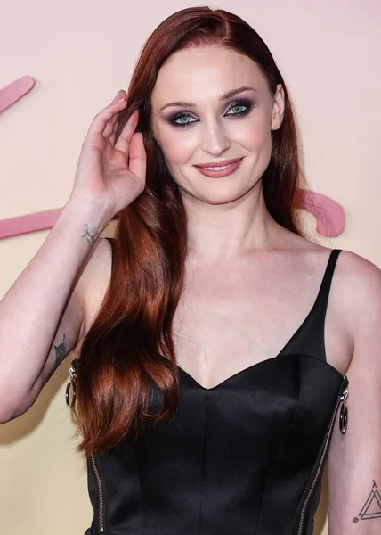 Engelse Actrice Sophie Turner Met Louis Vuitton Arriveert Het Los — Stockfoto