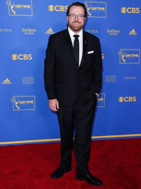 Adam Sharp, 24 Haziran 2022 'de Pasadena Kongre Merkezi' nde düzenlenen 49. Gündüz Emmy Ödülleri 'ne ulaştı..