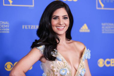 Camila Banus, 24 Haziran 2022 'de Pasadena Kongre Merkezi' nde düzenlenen 49. Gündüz Emmy Ödülleri 'ne geldi.. 