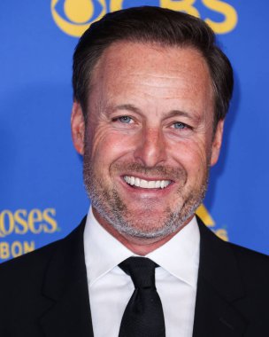 Chris Harrison 24 Haziran 2022 'de Pasadena, Los Angeles, Kaliforniya' da düzenlenen 49. Gündüz Emmy Ödülleri 'ne ulaşır..