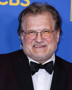 Drew Carey, 24 Haziran 2022 'de Pasadena Kongre Merkezi' nde düzenlenen 49. Gündüz Emmy Ödülleri 'ne geldi..