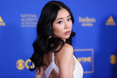 Kelsey Wang, 24 Haziran 2022 'de Pasadena Kongre Merkezi' nde düzenlenen 49. Gündüz Emmy Ödülleri 'ne ulaştı.. 