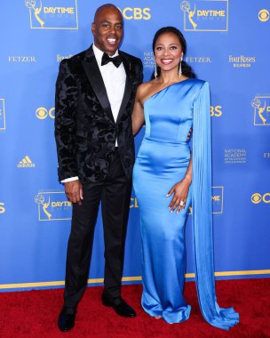 Kevin Frazier ve Nischelle Turner 24 Haziran 2022 'de Pasadena Kongre Merkezi' nde düzenlenen 49. Gündüz Emmy Ödülleri 'ne geldiler.. 