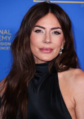 Krista Allen, 24 Haziran 2022 'de Pasadena Kongre Merkezi' nde düzenlenen 49. Gündüz Emmy Ödülleri 'ne ulaştı.. 