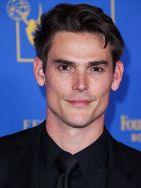 Mark Grossman, 24 Haziran 2022 'de Pasadena Kongre Merkezi' nde düzenlenen 49. Gündüz Emmy Ödülleri 'ne geldi..