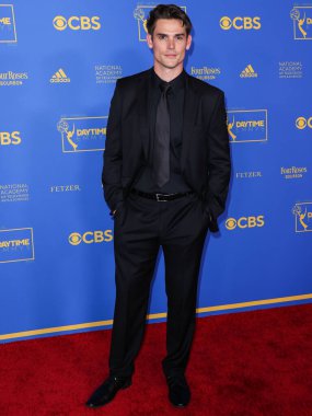 Mark Grossman, 24 Haziran 2022 'de Pasadena Kongre Merkezi' nde düzenlenen 49. Gündüz Emmy Ödülleri 'ne geldi..