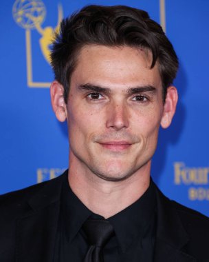 Mark Grossman, 24 Haziran 2022 'de Pasadena Kongre Merkezi' nde düzenlenen 49. Gündüz Emmy Ödülleri 'ne geldi.. 