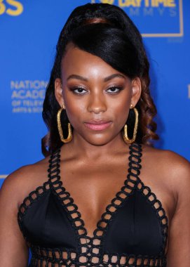 Sydney Mikayla, 24 Haziran 2022 'de Pasadena Kongre Merkezi' nde düzenlenen 49. Gündüz Emmy Ödülleri 'ne geldi.. 