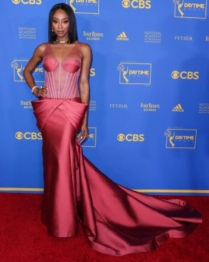 Tanisha Harper, 24 Haziran 2022 'de Pasadena Kongre Merkezi' nde düzenlenen 49. Gündüz Emmy Ödülleri 'ne geldi..