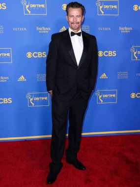 Ted King 24 Haziran 2022 'de Pasadena, Los Angeles, Kaliforniya' da düzenlenen 49. Gündüz Emmy Ödülleri 'ne geliyor..