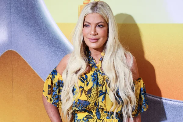Amerikalı aktris Tori Spelling, 25 Haziran 2022 'de Hollywood, Los Angeles, Kaliforniya, ABD' de bulunan TCL Çin Tiyatrosu IMAX 'te düzenlenen Los Angeles Illumination And Universal Pictures' ın 'Minions: The Rise of Gru' adlı filminin galasına geldi..