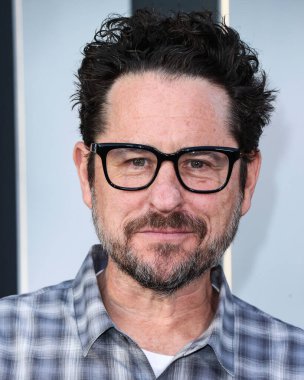 Amerikalı film yapımcısı J.J. Abrams Netflix 'in Lou' sunun Los Angeles galasına 15 Eylül 2022 'de Hollywood, Los Angeles, Kaliforniya, ABD' deki Netflix Tudum Tiyatrosu 'nda geldi..