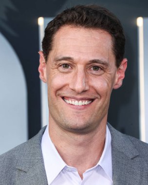 Amerikalı romancı ve senarist Jon Cohen, Netflix 'in' Lou 'sunun Los Angeles galasına 15 Eylül 2022' de Hollywood, Los Angeles, Kaliforniya, ABD 'deki Netflix Tudum Tiyatrosu' na geldi..