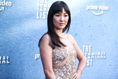 Falguni Shane Peacock 'u giyen Amerikalı aktris Constance Wu, 22 Haziran 2022' de ABD 'nin Los Angeles şehrinde düzenlenen Amazon Prime Video' nun 'The Terminal List' 1. sezonuna geldi.