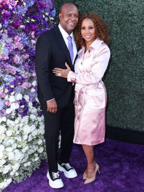 Eski Amerikan futbolcu Rodney Peete ve eşi / Amerikalı aktris Holly Robinson Peete, 18 Haziran 2022 'de ABD' nin Kaliforniya eyaletinin Los Angeles kentinde RJ 'nin yerinde düzenlenen HollyRod Vakfı' nın Özel Bakım 2022 Gala 'sına geldiler.. 