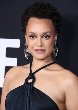 Kanadalı aktris Britne Oldford, Netflix 'in 