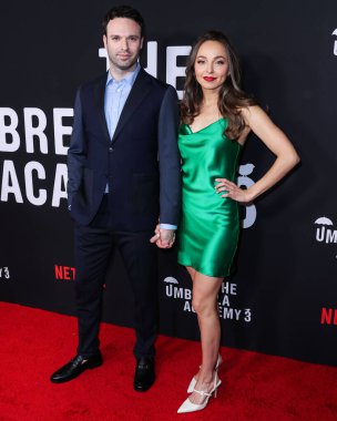Kanadalı aktör Jake Epstein ve eşi Vanessa Smythe Netflix 'in 
