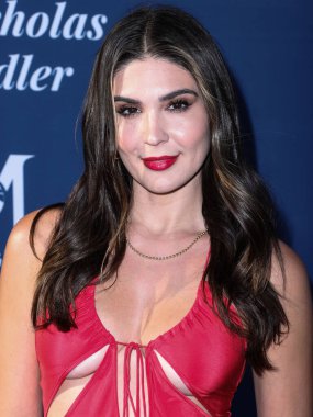 Amerikalı gazeteci, sunucu, model ve aktris Cathy Kelley, Los Angeles Dodgers Vakfı 'na (LADF) 16 Haziran 2022 tarihinde Dodger Stadyumu' nda düzenlenen yıllık Mavi Elmas Galası 'na geldi..