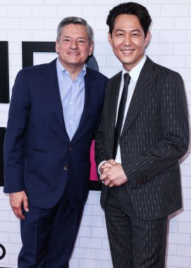 Netflix 'in eş genel müdürü ve Genel Sekreteri Ted Sarandos ve Güney Koreli aktör Lee Jung-jae, Netflix' in Los Angeles FYSEE FYSEE özel etkinliğine 12 Haziran 2022 'de Los Angeles, Kaliforniya, ABD' de katıldılar.. 