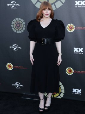 Amerikalı aktris Bryce Dallas Howard, 11 Haziran 2022 'de Universal Stüdyoları Backlot' ta düzenlenen Charlize Theron Africa Yardım Projesine (CTAOP) geldi.. 