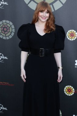 Amerikalı aktris Bryce Dallas Howard, 11 Haziran 2022 'de Universal Stüdyoları Backlot' ta düzenlenen Charlize Theron Africa Yardım Projesine (CTAOP) geldi.. 