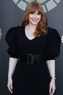 Amerikalı aktris Bryce Dallas Howard, 11 Haziran 2022 'de Universal Stüdyoları Backlot' ta düzenlenen Charlize Theron Africa Yardım Projesine (CTAOP) geldi.. 