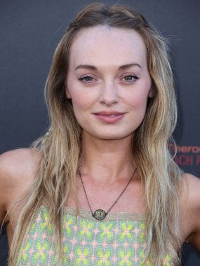 İrlandalı aktris Elva Trill, 11 Haziran 2022 'de Universal Studios Backlot' ta düzenlenen Charlize Theron Africa Yardım Projesine (CTAOP) geldi.. 