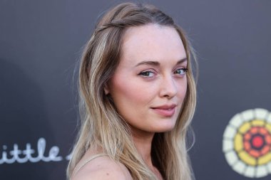 İrlandalı aktris Elva Trill, 11 Haziran 2022 'de Universal Studios Backlot' ta düzenlenen Charlize Theron Africa Yardım Projesine (CTAOP) geldi.. 