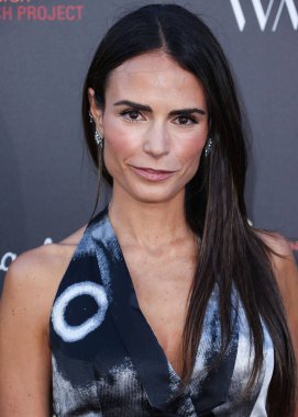 Amerikalı aktris Jordana Brewster, 11 Haziran 2022 'de Universal Studios Backlot' ta düzenlenen Charlize Theron Africa Yardım Projesine (CTAOP) geldi.