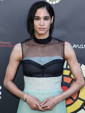 Cezayirli aktris Sofia Boutella, 11 Haziran 2022 'de Universal Studios Backlot' ta düzenlenen Charlize Theron Africa Yardım Projesine (CTAOP) geldi.. 