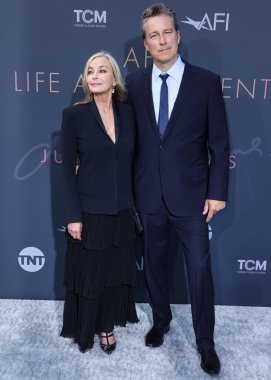 Amerikalı aktris Bo Derek ve Amerikalı aktör John Corbett, 9 Haziran 2022 'de Hollywood, Los Angeles, Kaliforniya, ABD' de düzenlenen Dolby Tiyatrosu 'nda düzenlenen 48. Yıllık AFI Yaşam Başarı Ödülüne geldiler..