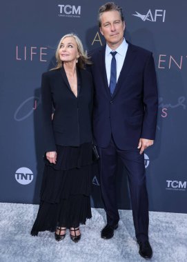 Amerikalı aktris Bo Derek ve Amerikalı aktör John Corbett, 9 Haziran 2022 'de Hollywood, Los Angeles, Kaliforniya, ABD' de düzenlenen Dolby Tiyatrosu 'nda düzenlenen 48. Yıllık AFI Yaşam Başarı Ödülüne geldiler..