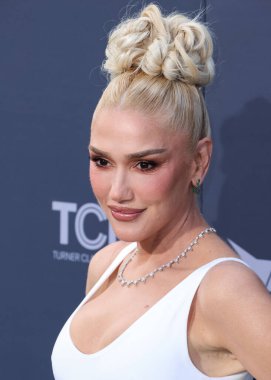 Amerikalı şarkıcı Gwen Stefani, 9 Haziran 2022 'de Dolby Tiyatrosu' nda düzenlenen 48. AFI Yaşam Boyu Başarı Ödülüne ulaştı..