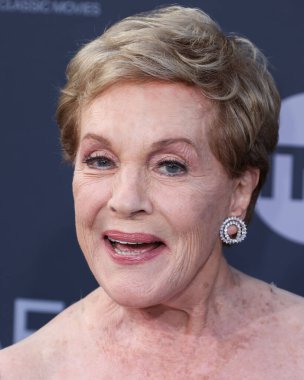 İngiliz aktris Julie Andrews, 9 Haziran 2022 'de Hollywood, Los Angeles, Kaliforniya, ABD' de düzenlenen Dolby Tiyatrosu 'nda düzenlenen 48..