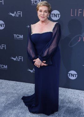 İngiliz aktris Julie Andrews, 9 Haziran 2022 'de Hollywood, Los Angeles, Kaliforniya, ABD' de düzenlenen Dolby Tiyatrosu 'nda düzenlenen 48..