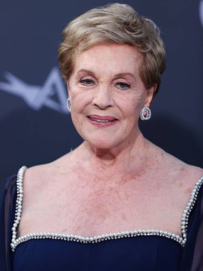 İngiliz aktris Julie Andrews, 9 Haziran 2022 'de Hollywood, Los Angeles, Kaliforniya, ABD' de düzenlenen Dolby Tiyatrosu 'nda düzenlenen 48..