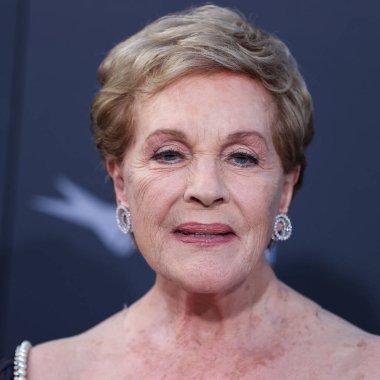 İngiliz aktris Julie Andrews, 9 Haziran 2022 'de Hollywood, Los Angeles, Kaliforniya, ABD' de düzenlenen Dolby Tiyatrosu 'nda düzenlenen 48..