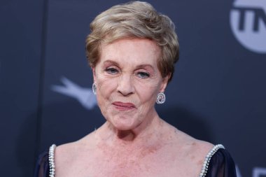 İngiliz aktris Julie Andrews, 9 Haziran 2022 'de Hollywood, Los Angeles, Kaliforniya, ABD' de düzenlenen Dolby Tiyatrosu 'nda düzenlenen 48..