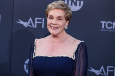 İngiliz aktris Julie Andrews, 9 Haziran 2022 'de Hollywood, Los Angeles, Kaliforniya, ABD' de düzenlenen Dolby Tiyatrosu 'nda düzenlenen 48.. 